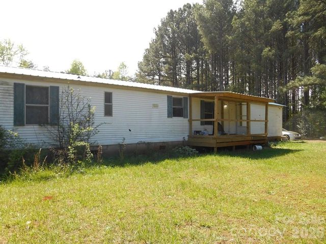 2184 Stove Drive, Newton, NC 28658