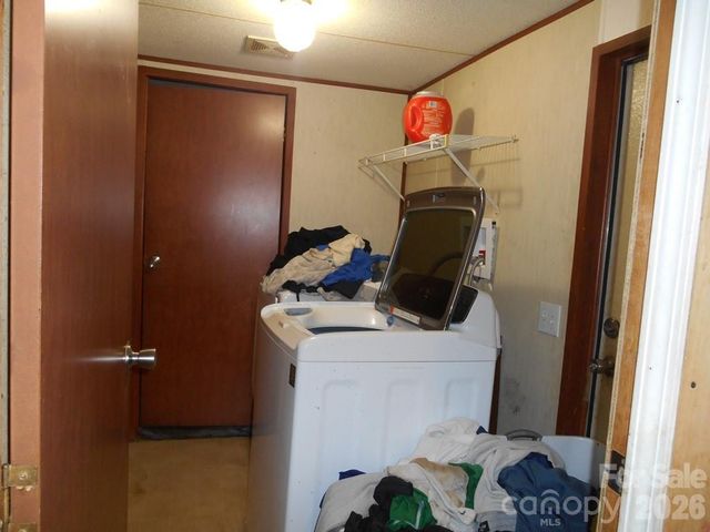 2184 Stove Drive, Newton, NC 28658
