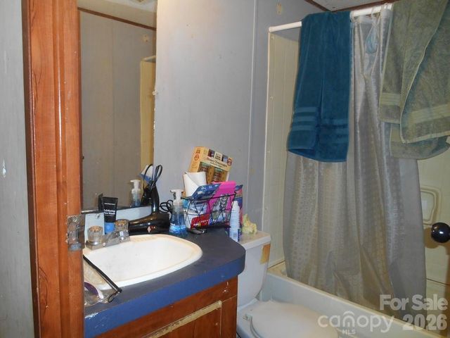 2184 Stove Drive, Newton, NC 28658