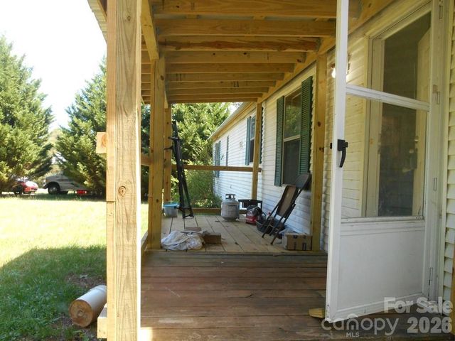 2184 Stove Drive, Newton, NC 28658