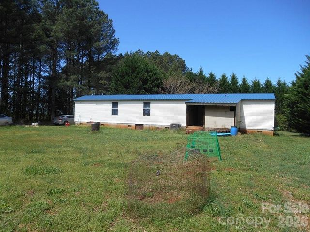 2184 Stove Drive, Newton, NC 28658