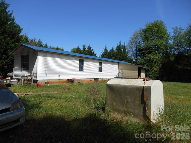 2184 Stove Drive, Newton, NC 28658
