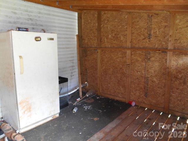 2184 Stove Drive, Newton, NC 28658