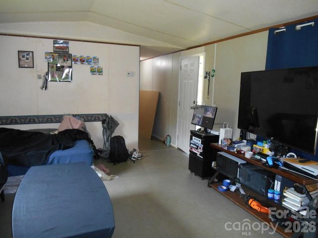 2184 Stove Drive, Newton, NC 28658