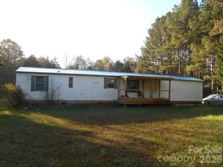 2184 Stove Drive, Newton, NC 28658