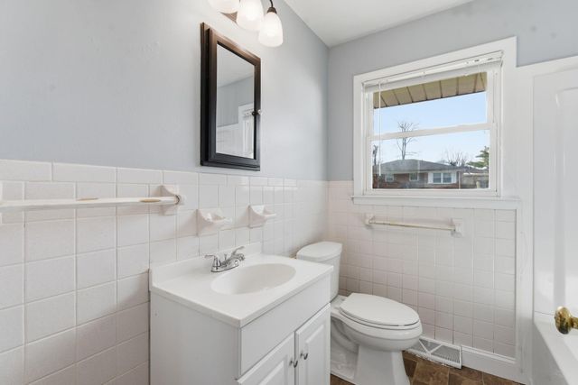 521 Anniston Drive, Lexington, KY 40505