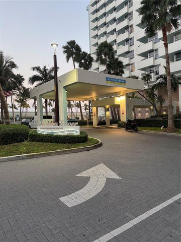 2899 Collins Ave 936, Miami Beach, FL 33140