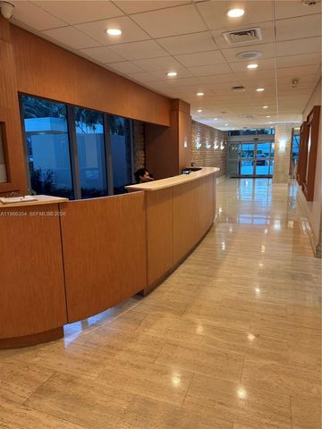 2899 Collins Ave 936, Miami Beach, FL 33140