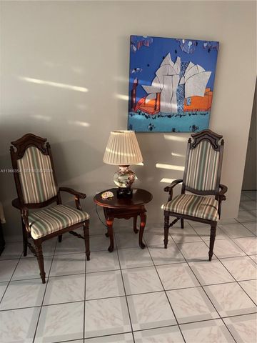 2899 Collins Ave 936, Miami Beach, FL 33140