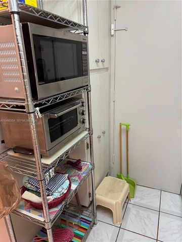 2899 Collins Ave 936, Miami Beach, FL 33140