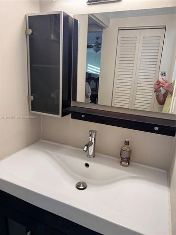 2899 Collins Ave 936, Miami Beach, FL 33140