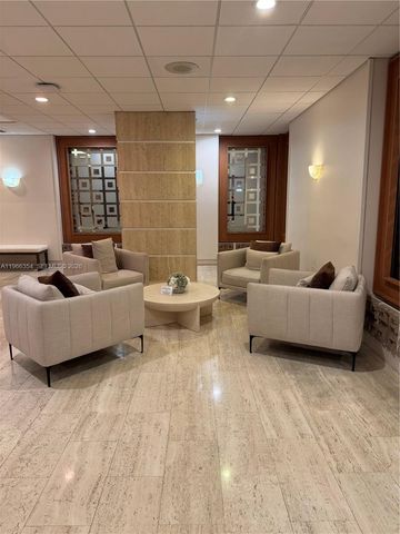 2899 Collins Ave 936, Miami Beach, FL 33140