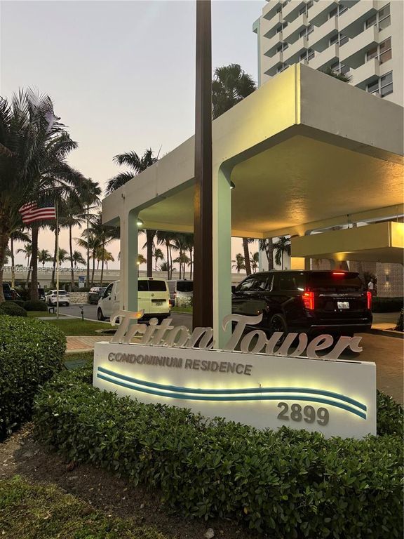 2899 Collins Ave 936, Miami Beach, FL 33140