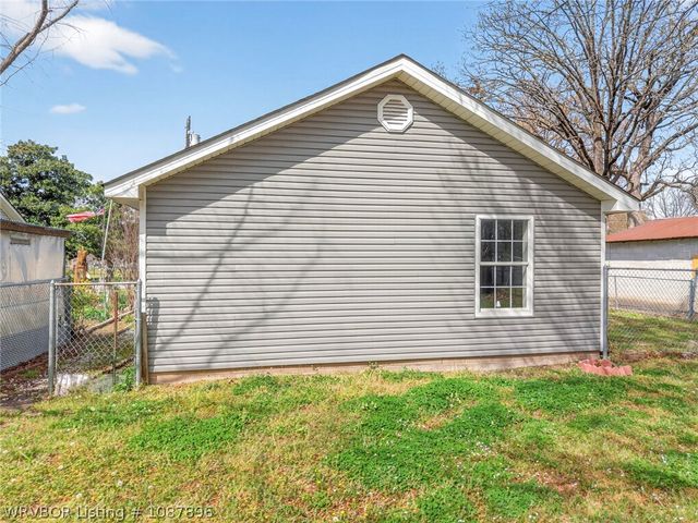 3114 Oak Grove Street, Fort Smith, AR 72904