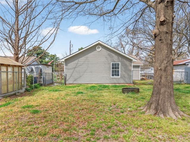 3114 Oak Grove Street, Fort Smith, AR 72904