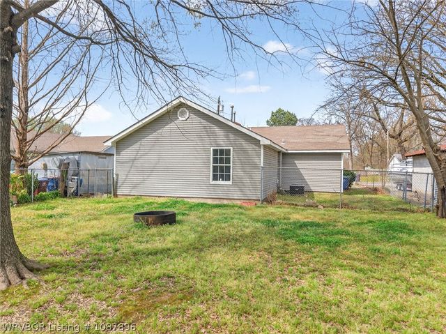 3114 Oak Grove Street, Fort Smith, AR 72904