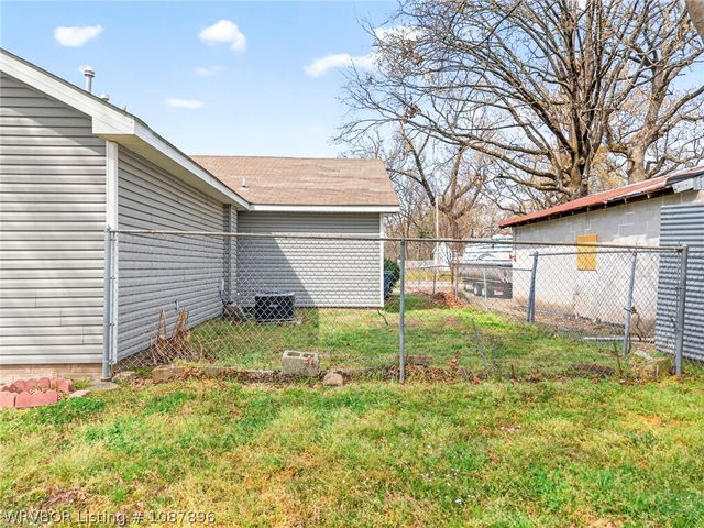 3114 Oak Grove Street, Fort Smith, AR 72904