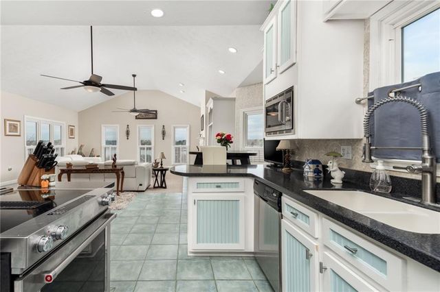 353 Hillridge Cove, Lizella, GA 31052