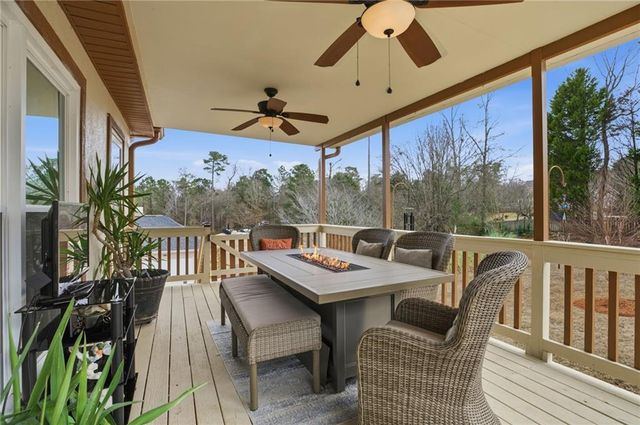 353 Hillridge Cove, Lizella, GA 31052