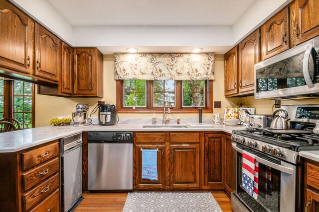 11525 Woodbridge Lane NW, Baltimore, OH 43105