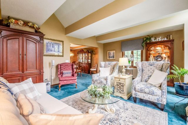 11525 Woodbridge Lane NW, Baltimore, OH 43105