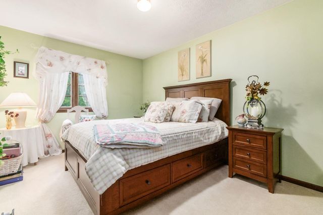 11525 Woodbridge Lane NW, Baltimore, OH 43105