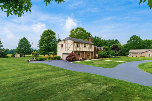 11525 Woodbridge Lane NW, Baltimore, OH 43105