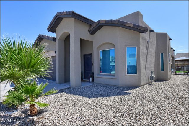 3520 ESSENCE Street, El Paso, TX 79938