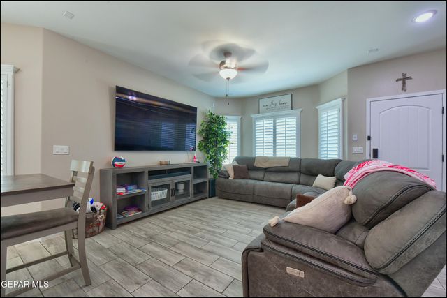 3520 ESSENCE Street, El Paso, TX 79938