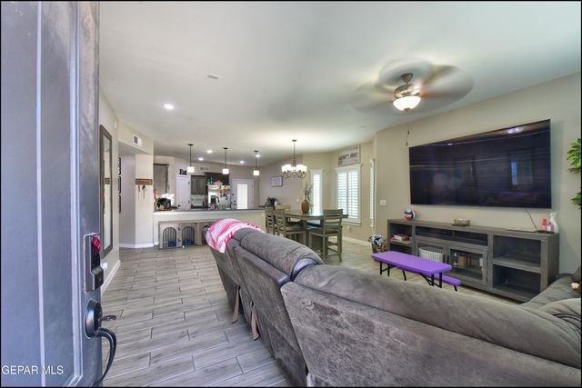 3520 ESSENCE Street, El Paso, TX 79938