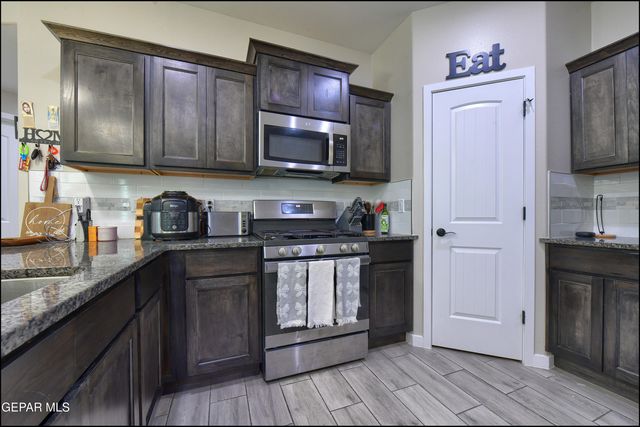3520 ESSENCE Street, El Paso, TX 79938