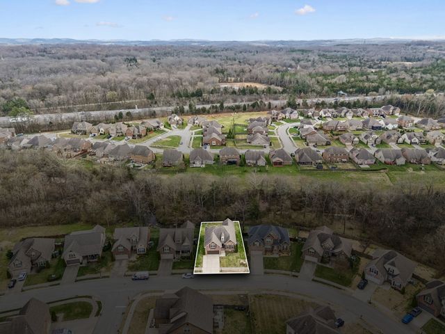 1012 Rudder Dr, Spring Hill, TN 37174