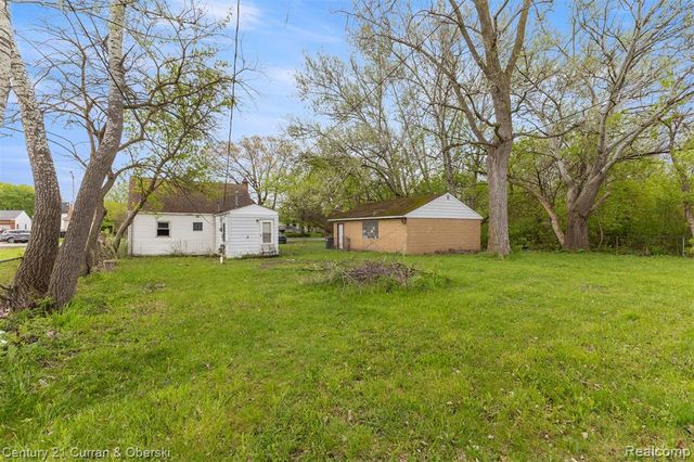 8070 Westpoint Street, Taylor, MI 48180