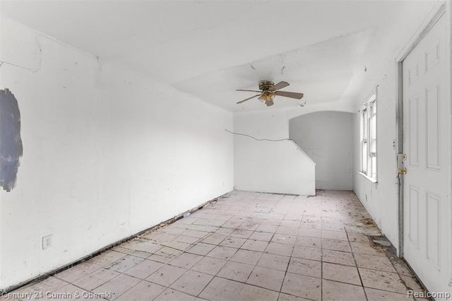 8070 Westpoint Street, Taylor, MI 48180