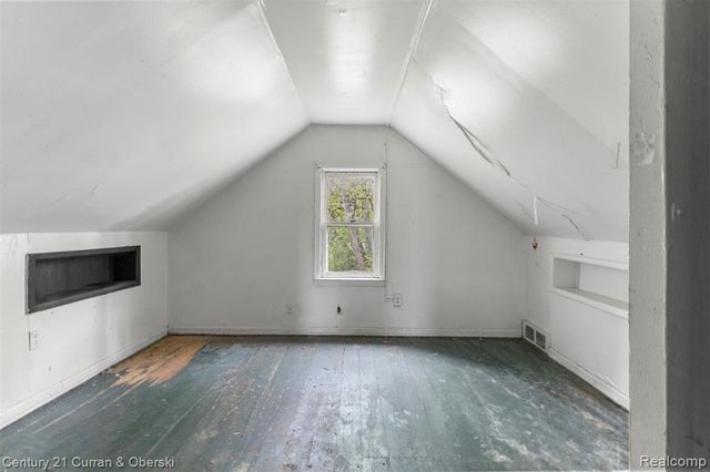 8070 Westpoint Street, Taylor, MI 48180