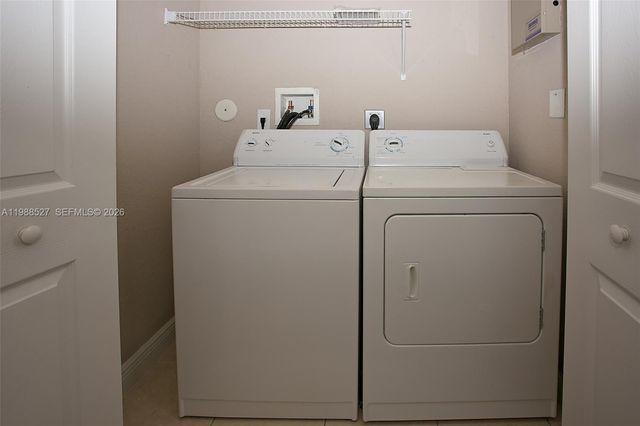 2409 SW 99th Way, Miramar, FL 33025