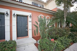 2409 SW 99th Way, Miramar, FL 33025