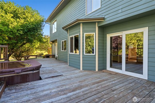 125 Mill Creek Road, Raymond, WA 98577