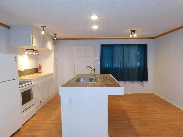 35 Pershing Avenue, Uniontown, PA 15401