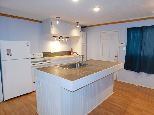 35 Pershing Avenue, Uniontown, PA 15401