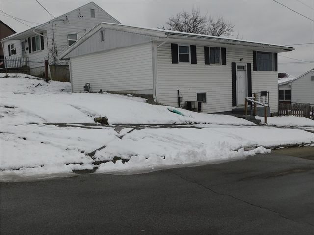 35 Pershing Avenue, Uniontown, PA 15401