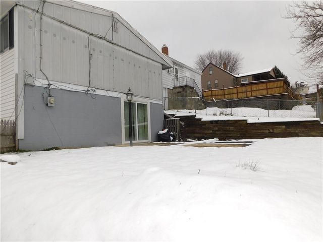 35 Pershing Avenue, Uniontown, PA 15401