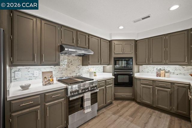 6162 Guava Pl., Newark, CA 94560