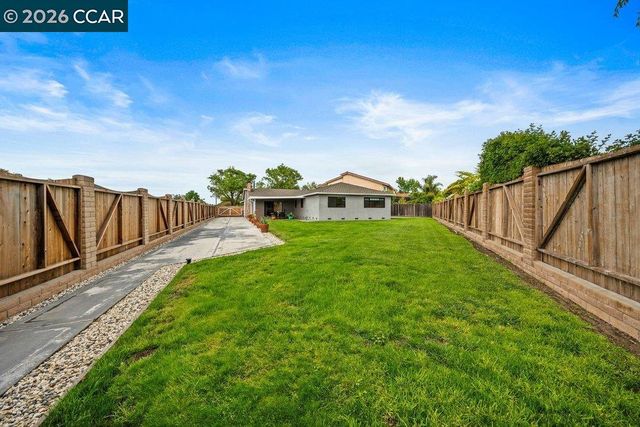 6162 Guava Pl., Newark, CA 94560
