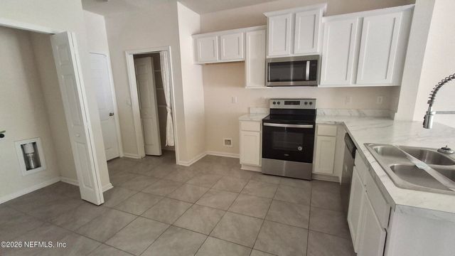 834 OBSERVATORY Parkway, Jacksonville, FL 32218