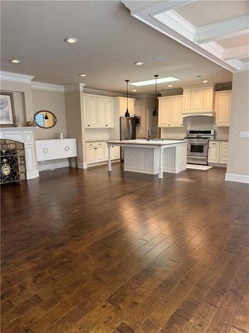 100 Batten Board Way, Woodstock, GA 30189