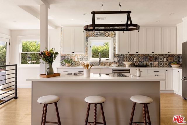 1412 Laveta Terrace, Los Angeles, CA 90026