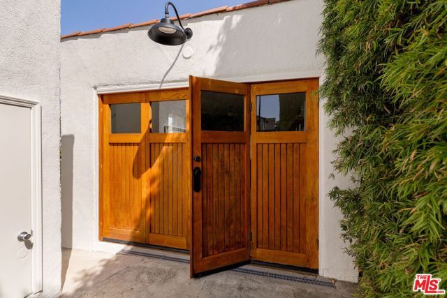 1412 Laveta Terrace, Los Angeles, CA 90026