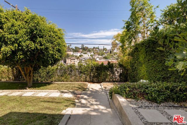 1412 Laveta Terrace, Los Angeles, CA 90026