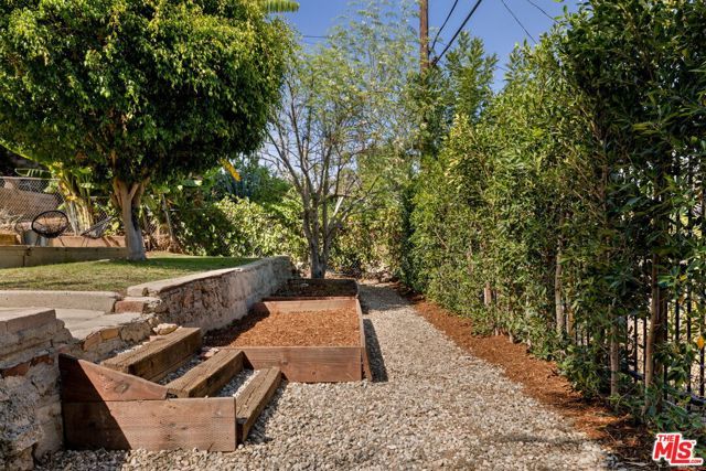1412 Laveta Terrace, Los Angeles, CA 90026